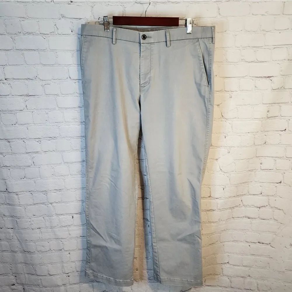Men's Haggar "Straight Fit" chino pants, size 36 X 30